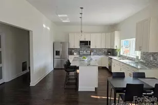 1820 N Hewitt Ave, Newton, NC 28658 - Photo 4