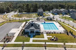 11407 Cardinal Crk Ave, Charlotte, NC 28215 - Photo 4