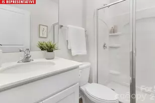 11312 Cardinal Crk Ave, Charlotte, NC 28215 - Photo 12