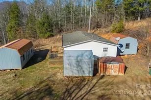 778 Smith Johnson Rd, Green Mountain, NC 28740 - Photo 6
