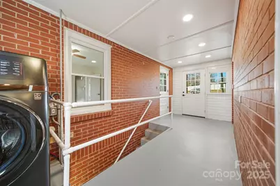 2048 Quiet Lane, Hickory, NC 28602 - Photo 24