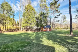 9106 Dogwood Ridge Dr, Charlotte, NC 28227 - Photo 6