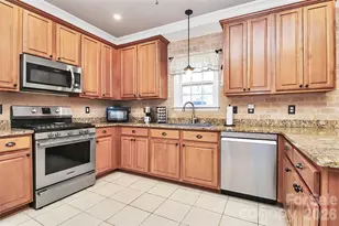 9106 Dogwood Ridge Dr, Charlotte, NC 28227 - Photo 14