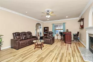 9106 Dogwood Ridge Dr, Charlotte, NC 28227 - Photo 18