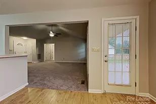 717 Emerson Dr, Mooresville, NC 28115 - Photo 4