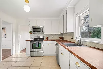 2218 Amesbury Avenue, Charlotte, NC 28205 - Photo 6