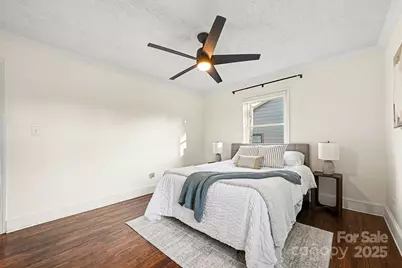 2218 Amesbury Avenue, Charlotte, NC 28205 - Photo 12