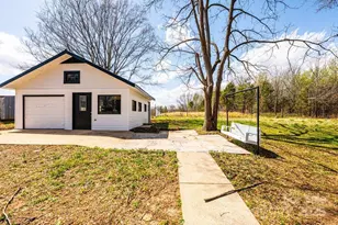 1993 Moss Farm Rd, Hickory, NC 28602 - Photo 34