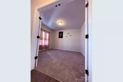 5126 Idared Court, Charlotte, NC 28215 - Photo 4