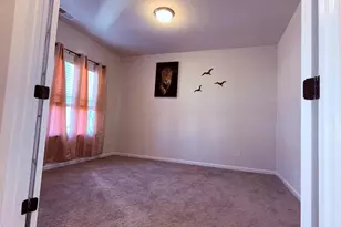 5126 Idared Ct, Charlotte, NC 28215 - Photo 4