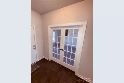 5126 Idared Court, Charlotte, NC 28215 - Photo 6