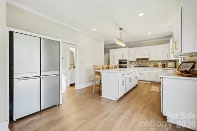 9908 Colvard Circle, Charlotte, NC 28269 - Photo 10