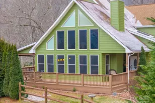 59 March Hillside Ct, Waynesville, NC 28785 - Photo 2