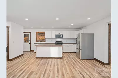 139 Church Street, Burnsville, NC 28714 - Photo 8