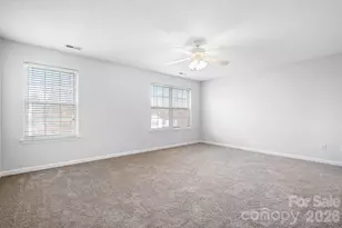 6602 Forest Cross Dr, Charlotte, NC 28216 - Photo 12