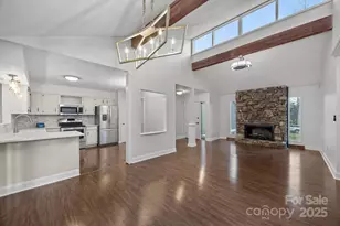 17 Berry Ln, Fletcher, NC 28732 - Photo 6