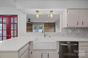 17 Berry Ln, Fletcher, NC 28732 - Photo 12