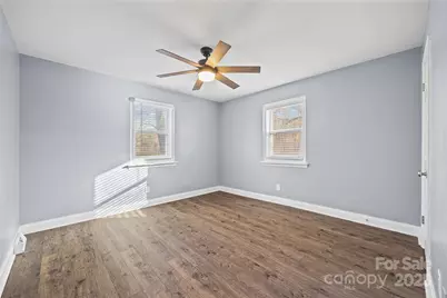 8610 Douglas Drive, Charlotte, NC 28217 - Photo 32