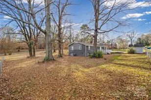 8610 Douglas Dr, Charlotte, NC 28217 - Photo 2