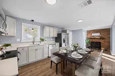 8610 Douglas Drive, Charlotte, NC 28217 - Photo 16