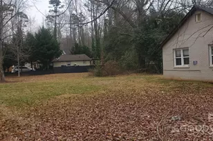 4001 Durham Ln, Charlotte, NC 28269 - Photo 6