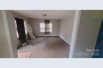 4001 Durham Lane, Charlotte, NC 28269 - Photo 2