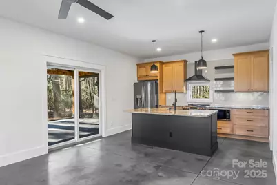 6260 Sunny Drive, Newland, NC 28657 - Photo 8