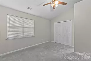 10923 Holly Ridge Blvd, Charlotte, NC 28216 - Photo 22