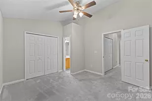 10923 Holly Ridge Blvd, Charlotte, NC 28216 - Photo 16