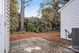 1825 Birch Heights Ct, Charlotte, NC 28213 - Photo 14