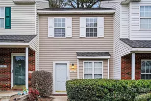 1825 Birch Heights Ct, Charlotte, NC 28213 - Photo 2