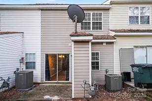 1825 Birch Heights Ct, Charlotte, NC 28213 - Photo 16