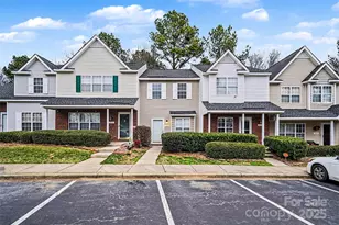 1825 Birch Heights Ct, Charlotte, NC 28213 - Photo 2