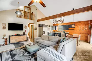 1 Lynnette Dr, Fairview, NC 28730 - Photo 2