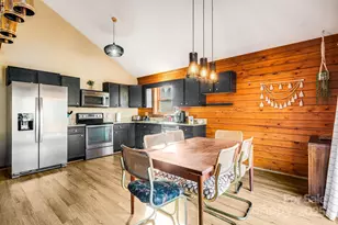 1 Lynnette Dr, Fairview, NC 28730 - Photo 4