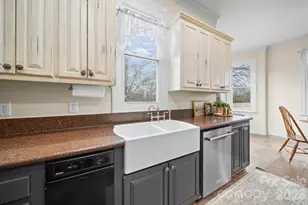 1004 Four Mile Loop, Cheraw, SC 29520 - Photo 14