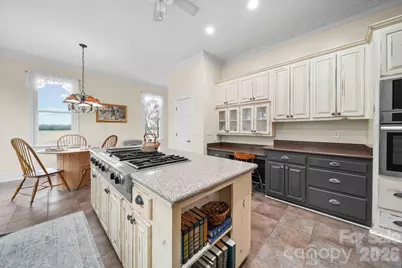 1004 Four Mile Loop, Cheraw, SC 29520 - Photo 8