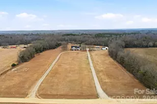 1004 Four Mile Loop, Cheraw, SC 29520 - Photo 1