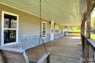 97 Oakland Dr, Burnsville, NC 28714 - Photo 18