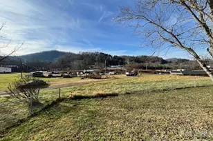 97 Oakland Dr, Burnsville, NC 28714 - Photo 12