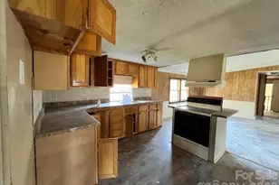 97 Oakland Dr, Burnsville, NC 28714 - Photo 4