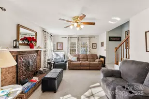 2318 Cricket Ln, Gastonia, NC 28052 - Photo 2