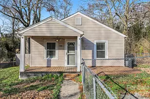 409 S Maple St, Dallas, NC 28034 - Photo 1