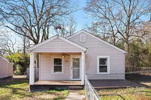 409 S Maple St, Dallas, NC 28034 - Photo 1