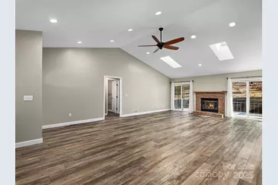 309 Derby Lane, Hendersonville, NC 28739 - Photo 8