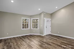 309 Derby Ln, Hendersonville, NC 28739 - Photo 6