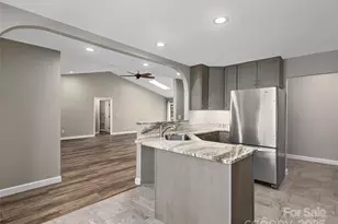 309 Derby Ln, Hendersonville, NC 28739 - Photo 14