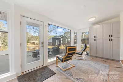 5712 Oak Drive, Charlotte, NC 28216 - Photo 32