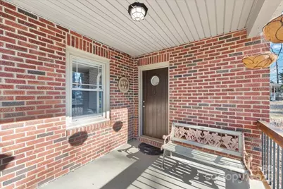 5712 Oak Drive, Charlotte, NC 28216 - Photo 4