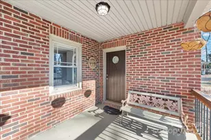 5712 Oak Dr, Charlotte, NC 28216 - Photo 4